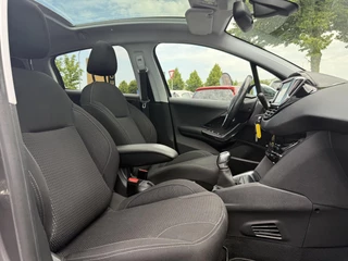 Peugeot 208 Peugeot 208 1.2 PureTech Allure Navi,Pano,Camera,Clima,Cruise,Apple Carplay,N.A.P,110pk,APK tot 09-2026 - afbeelding nr 7