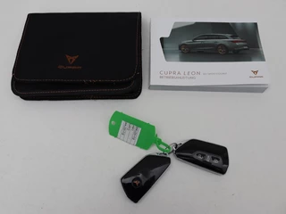 CUPRA Leon Cupra Leon 1.4 e-Hybrid VZ | 245pk | Stuurverwarming |  Navigatie | Sfeerverlichting | Full LED | Keyless | Sportstoelen | Magnetic Tech Matt | PHEV - afbeelding nr 9