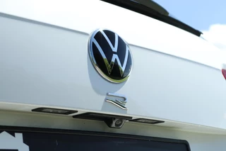 Volkswagen Tiguan Volkswagen Tiguan 1.5 TSI / 2x R-Line / Virtual Cockpit / Camera / Matrix LED / Trekhaak / 20