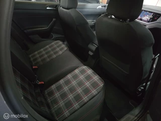 Volkswagen Polo Volkswagen Polo 2.0 TSI GTI/ Virtual Cockpit/ DSG / 200 PK - afbeelding nr 18