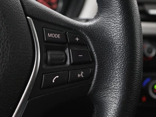 BMW 3 Serie BMW 3-serie 320d | Stoelverwarming | Trekhaak | Full LED |  Navigatie | Sportstoelen | Climate control | Bluetooth | Parkeerhulp | Cruise control - afbeelding nr 17