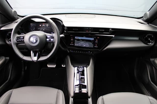 Alfa Romeo Junior Direct beschikbaar | Navigatie | Adaptieve Cruise | Led | Camera | Stoelverwarming - afbeelding nr 5