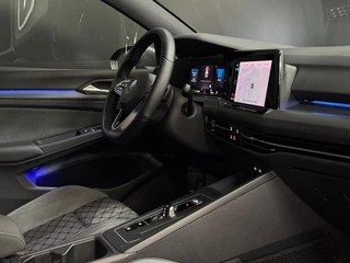 Volkswagen Golf Volkswagen Golf 1.0 eTSI DSG R-Line, Navi, Apple Carplay, Cam, ACC, Target Blue Eye, PDC, Private Glas, Voll Led - afbeelding nr 22