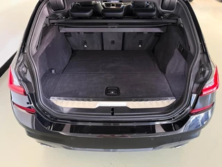 BMW 3 Serie BMW 3-serie Touring 330e 293pk M-Sport High Executive | Laser LED | Carplay | Adaptive cruise | Trekhaak - afbeelding nr 47