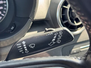 Audi A1 Audi A1 1.0 TFSI Design Airco Stoel verwarmd Trekhaak Leder Navi Tel Autom licht - afbeelding nr 21