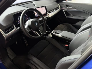BMW X1 BMW X1 XDRIVE 25E M-SPORT LED ELEK.KLEP NAVI STOELVERW M-SHADOW LINE CARPLAY/ANDROID ZWARTE.HEMEL PHEV PLUG IN HYBRID AWD 4X4 4WD - afbeelding nr 10