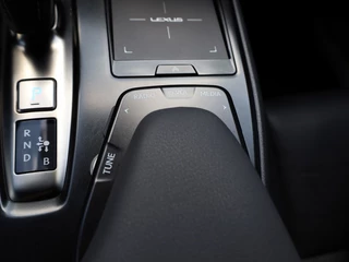 Lexus UX - afbeelding nr 30