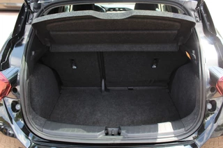 Nissan Micra Nissan Micra 0.9 IG-T Tekna / Camera / Navigatie / 17'' / Premium Audio / Keyless / DAB / Cruise Control - afbeelding nr 16