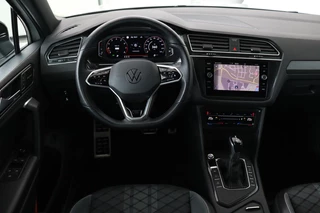 Volkswagen Tiguan Volkswagen Tiguan 1.5 TSI R-Line | Panoramadak | 360 camera | Trekhaak | Full LED | Stoelverwarming | Carplay | Harman-Kardon | Adaptive cruise | Navigatie - afbeelding nr 3