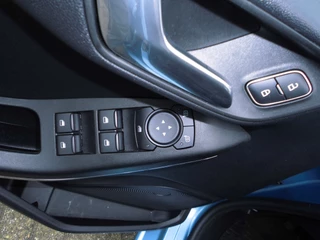 Ford Fiesta Ford Fiesta 125pk Hybride Titanium MHEV winterpakket-apple carplay-privacyglass - afbeelding nr 13