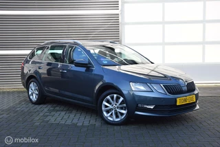 Škoda Octavia Skoda Octavia Combi 1.0 TSI Greentech Business Edition Trekhaak, DAB+,  Apple Carplay/Android auto - afbeelding nr 4