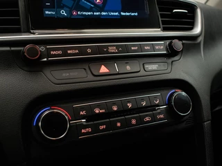 Kia Ceed Sportswagon Kia Ceed Sportswagon 1.4 T-GDi DynamicLine Sport (APPLECARPLAY,NAVI,CAMERA,PDC,CLIMATE,CRUISE,LED,SPORTSTOELEN,LM VELGEN) - afbeelding nr 16