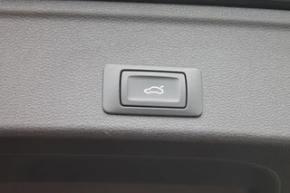 Audi A4 Audi A4 2.0 TFSI U SPPROL SA Virtual dashboard, Leder/Alcantara/Elektr. achterklep - afbeelding nr 13