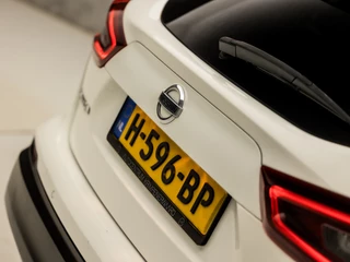 Nissan QASHQAI Nissan QASHQAI 1.3 DIG-T Business Edition 160Pk Automaat (PANORAMADAK, APPLE CARPLAY, GROOT NAVI, 360 CAMERA, KEYLESS, LEDEREN SPORTSTOELEN, STOELVERWARMING, ADAPTIVE CRUISE, NIEUWE APK, NIEUWSTAAT) - afbeelding nr 28