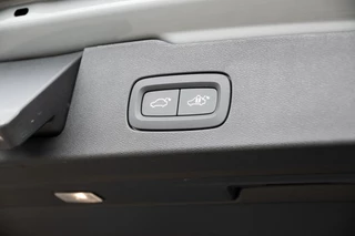 Volvo V60 Volvo V60 T6 Plug-in hybrid AWD Plus Dark | HK Audio | 19