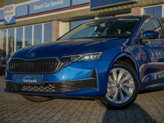 Škoda Octavia | Matrix LED | Lodge Interieur | Chrome pakket | Stoel-, Stuur- & voorruitverwarming | Navi 13inch | Wireless App-connect | El. achterklep m.sensor | ACC | Winterpakket - afbeelding nr 18