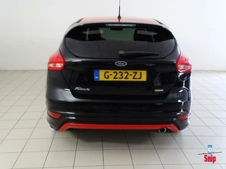 Ford Focus Ford Focus 1.5 Black Edition - afbeelding nr 2