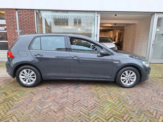 Volkswagen Golf Uniek 28.000 Km van 1e Eig en NL auto - afbeelding nr 8