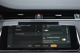 Land Rover Range Rover Evoque Land Rover Range Rover Evoque 1.5 P300e AWD R-Dynamic SE | Pano.dak | 360 gr.camera | Keyless | Elekt.stoelen | Carplay | Full LED | 20