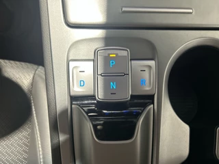 Hyundai Kona Hyundai Kona EV Premium 64 kWh | Warmtepomp | Verwarmde en geventileerde stoelen | Soh (batterijcheck) 91,8 % - afbeelding nr 18