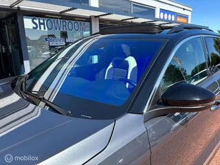 Volkswagen T-Roc Volkswagen T-Roc 1.5 TSI Sport | Pano | Trekhaak | Stoelverwarm - afbeelding nr 8