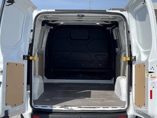 Ford Transit Custom Ford Transit Custom 280 2.0 TDCI L1H1 Trend Automaat Zuid | 8 inch scherm | Stoelverwarming | Trekhaak  | Achteruitrijcamera - afbeelding nr 8