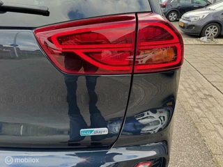 Kia Niro Kia Niro 1.6 GDi PHEV DynamicPlusLine  55km volledig electrisch rijden  Hierna hybride , Navigatie , Camera , Parkeerhulp voor & achter , Diep donker blauw metaallak , fabrieks garantie - afbeelding nr 16