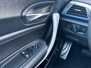 BMW 2 Serie BMW 2 Serie 218i M-PAKKET NAVI/LEDER/CRUISE/PDC/STOELVERW - afbeelding nr 17