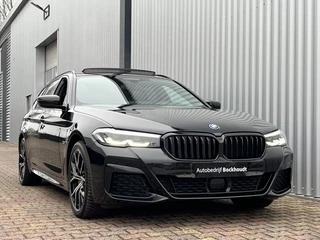 BMW 5 Serie BMW 5 Serie Touring 530e xDrive High Executive | M-Sportpakket | Panorama Dak - afbeelding nr 11