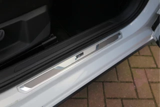 Volkswagen Polo Pano dak,Led, Adaptive cruise , Navigatie via Carplay, Buitenspiegels inklapbaar, etc. prijs rijklaar. - afbeelding nr 61