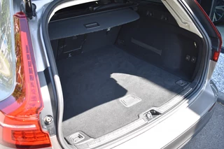 Volvo V60 Volvo V60 T4 Polestar 210pk Inscription | Audio & Park Assist & Climate - afbeelding nr 43
