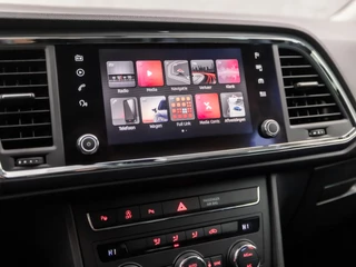 SEAT Ateca (APPLE CARPLAY, GROOT NAVI, CAMERA, CLIMATE, DAB+, SPORTSTOELEN, LED KOPLAMPEN, GETINT GLAS, NIEUWE APK, NIEUWSTAAT) - afbeelding nr 28