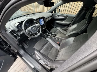 Volvo XC40 Volvo XC40 1.5 T5 Twin Engine R-Design Automaat | Achteruitrijcamera | LED verlichting | Trekhaak uitklapbaar | Stoelverwarming | Climate control | Cruise control adaptief | Dode hoek detectie | Getint glas | Parkeersensoren voor en achter - afbeelding nr 7