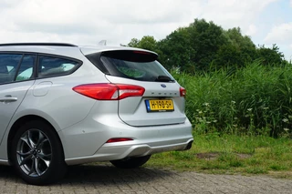 Ford Focus Ford Focus Wagon 1.0 125PK ST Line Business | Moondust Silver | Winterpack/AppleCarplay/Camera/LaneAssist - Keurige reisgenoot! - afbeelding nr 10