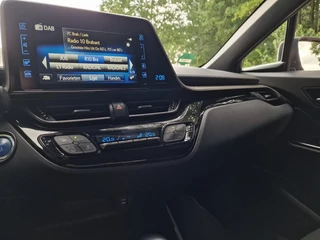 Toyota C-HR Toyota C-HR 1.8 Hybrid Executive | 24mnd Garantie | Incl. Beurt & APK | - afbeelding nr 44