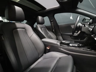 Mercedes-Benz CLA Mercedes-Benz CLA 180 Business Solution Luxury [SCHUIFKANTELDAK, SFEERVERLICHTING, CAMERA, WIDESCREEN, VOL LEDER, STOELVERWARMING, PDC V+A, CRUISE, CLIMATE, NIEUWSTAAT] - afbeelding nr 6