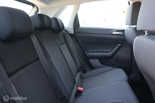 Volkswagen Polo Volkswagen Polo 1.0 TSI DSG / Comfortline / Navi / Carplay - afbeelding nr 9