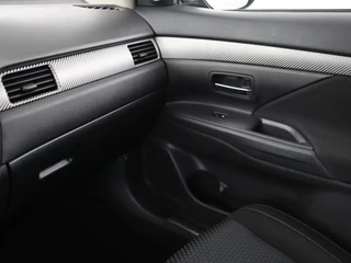 Mitsubishi Outlander Mitsubishi Outlander 2.0 Executive Edition 7-persoons | Automaat |  Full LED | Camera | MirrorLink | Climate control | Cruise control - afbeelding nr 18