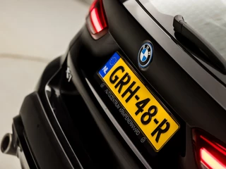 BMW X1 221Pk Automaat (GROOT NAVI, CLIMATE, ALCANTARA, ELEK ACHTERKLEP, SPORTSTOELEN, PARKEERSENSOREN, LED KOPLAMPEN, DAB+, NIEUWSTAAT) - afbeelding nr 32