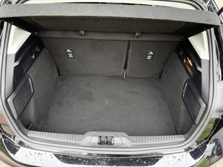 Ford Focus Ford Focus 1.0 EcoBoost Hybrid Active | 155pk Automaat | Adaptive cruise control | Winter Pack | Dodehoeksensoren | Camera | Privacy glass - afbeelding nr 31