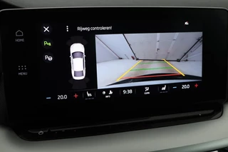 Škoda Octavia Skoda Octavia 1.0 e-TSI Business Edition Plus |  Stoelverwarming | Trekhaak | Camera | Adaptive cruise | Memory | Carplay | Side Assist | Full LED | Keyless | Park Assist | Navigatie - afbeelding nr 18