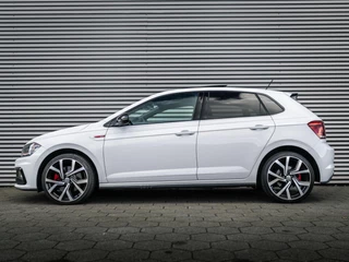 Volkswagen Polo Volkswagen POLO 2.0 TSI GTI Pano Navi Blindspot PDC CarPlay - afbeelding nr 2