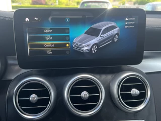 Mercedes-Benz GLC Navigatie Trekhaak Panoramadak 360 Camera Elek Stoelen + Verwamring 20 Inch Velgen Keyless DAB Carplay NL Auto - afbeelding nr 22