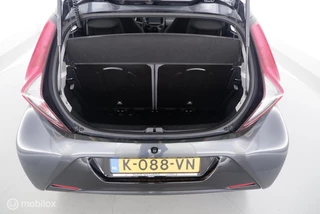 Toyota Aygo Toyota Aygo 1.0 VVT-i 72pk X-Play applecarplay|airco|camera|dab|lmv15 - afbeelding nr 13