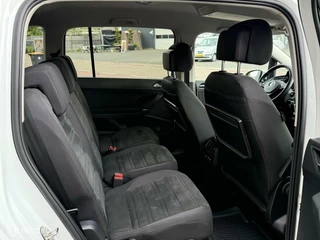 Volkswagen Touran Volkswagen Touran 1.6 TDI SCR Highline Business AUTOMAAT - afbeelding nr 21