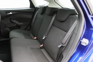 Ford Focus Ford Focus 1.0 EcoBoost Titanium Business - afbeelding nr 12