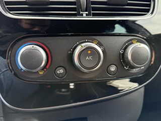 Renault Clio Renault Clio 0.9 TCe Limited Navi,Airco,Cruise,PDC,Bluetooth,Elek ramen,Lm velgen,Keyless,N.A.P,APK tot 06-2026 - afbeelding nr 13