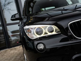 BMW X1 BMW X1 sDrive20i High Executive|M-SPORT|PANO|CAMERA|TREKHAAK - afbeelding nr 33