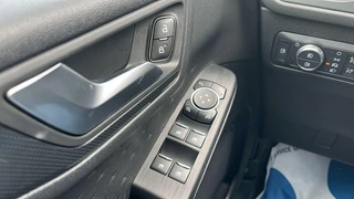 Ford Kuga Ford Kuga 2.5 PHEV ST-Line X 225pk | Winterpack | Panoramadak | Trekhaak Afneembaar | SYNC 3 Navigatie - afbeelding nr 22