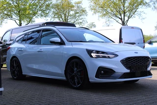 Ford Focus Ford Focus Wagon 2.3 EcoBoost ST-3 | Panoramadak |  Adaptive cruise control | Winter Pack | Camera | Trekhaak | Elektrische achterklep - afbeelding nr 7